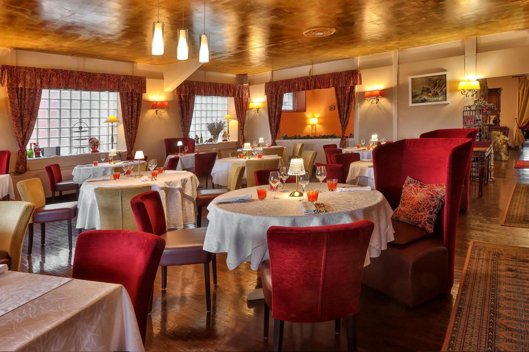 Logis Hotel-Restaurant Les Voyageurs La Coquille Exterior photo